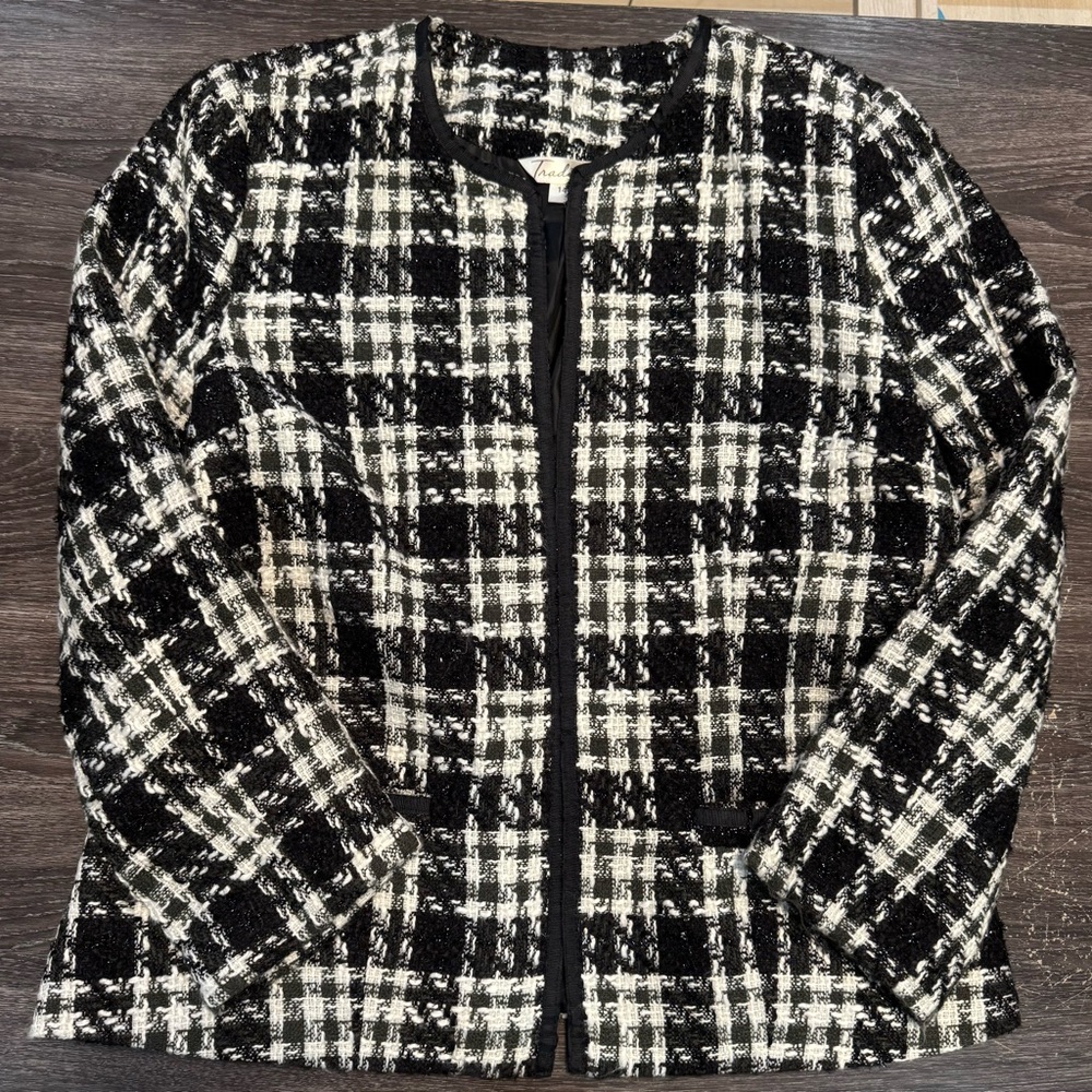 Elegant Black and White Plaid Women's Blazer